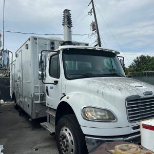 Used 2006 Freightliner Mobile Communications Truck with 60' Mast